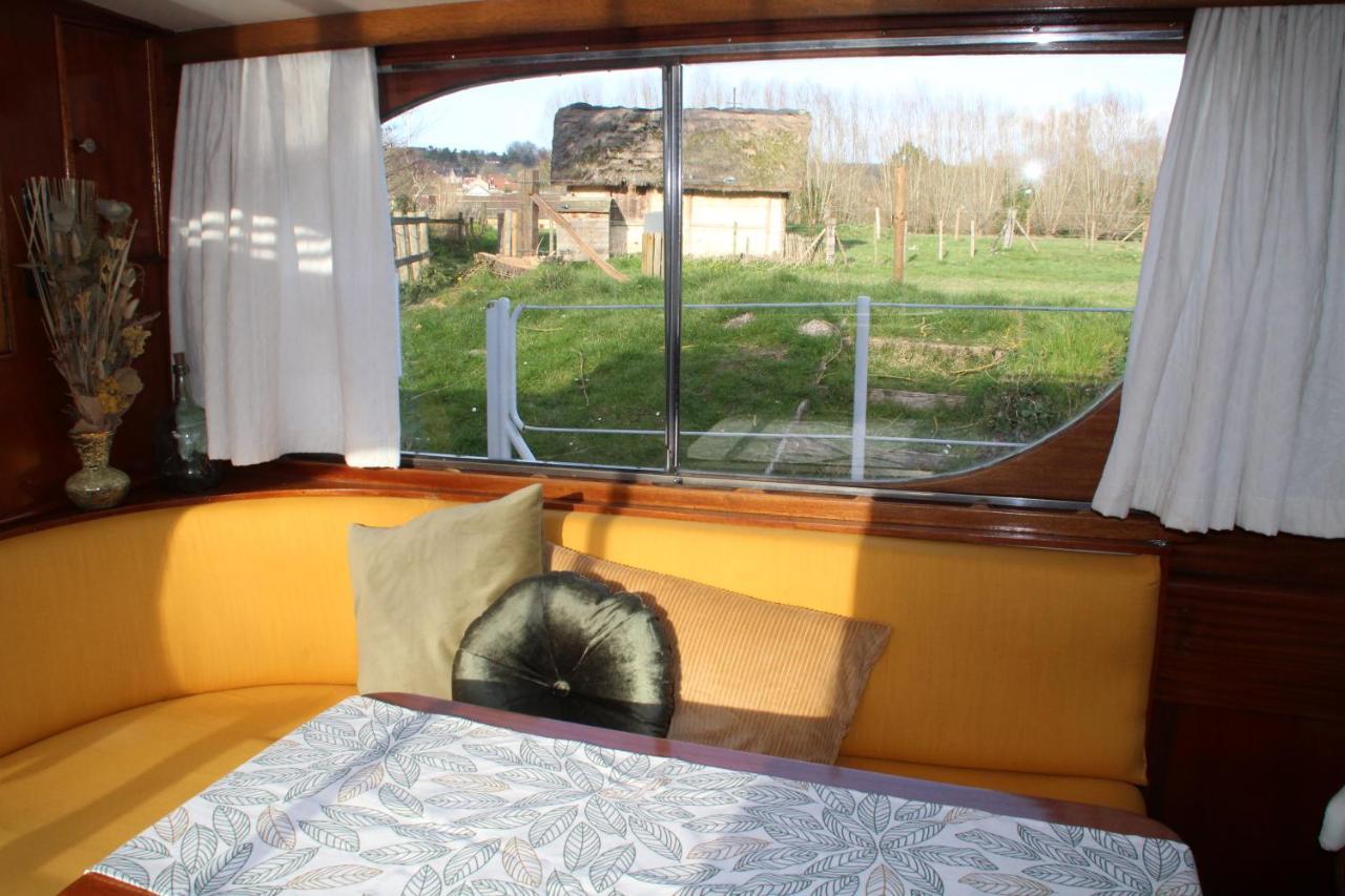 Orka Hotell Eaucourt-sur-Somme Exteriör bild